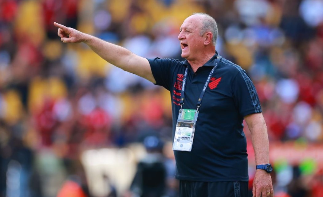 Luiz Felipe Scolari bids farewell to retirement and returns to the bench to lead Atlético Mineiro